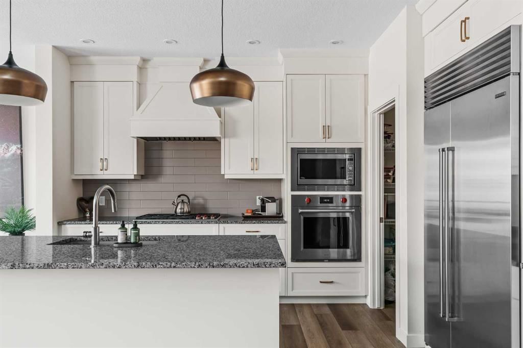 24 Cranbrook Cape SE, Calgary — photo 5 of 50