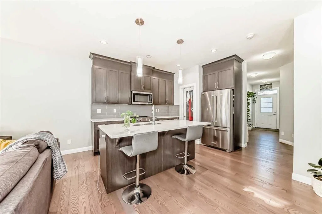 423 Redstone Drive NE, Calgary — photo 5 of 45
