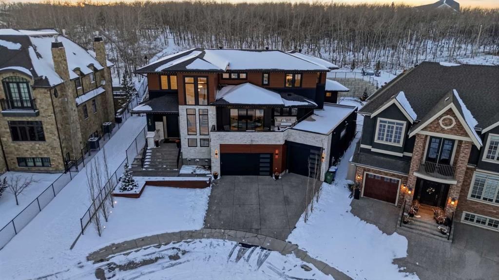 15 Elveden Place SW, Calgary — photo 2 of 50