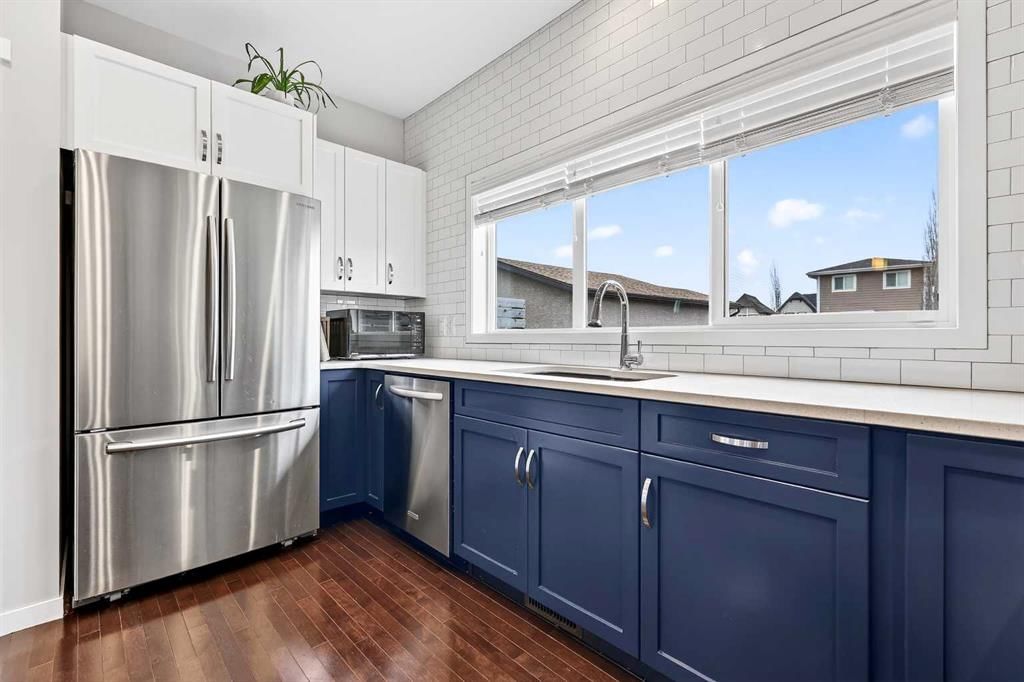 21 Marquis Heights SE, Calgary — photo 4 of 50