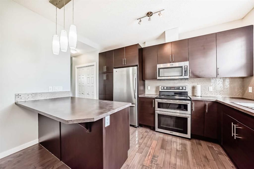 112, 130 New Brighton Way SE, Calgary — photo 2 of 39