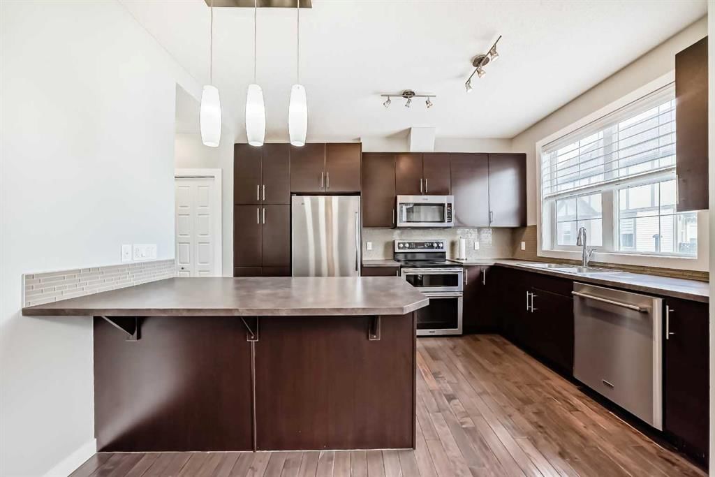 112, 130 New Brighton Way SE, Calgary — photo 3 of 39