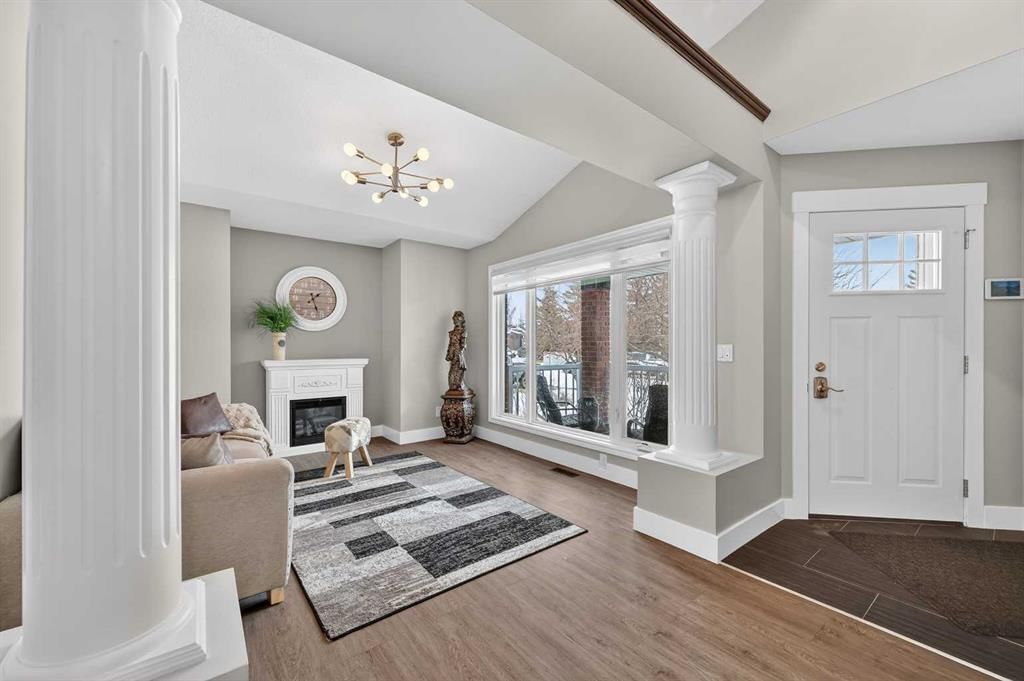 140 Citadel Park NW, Calgary — photo 2 of 50