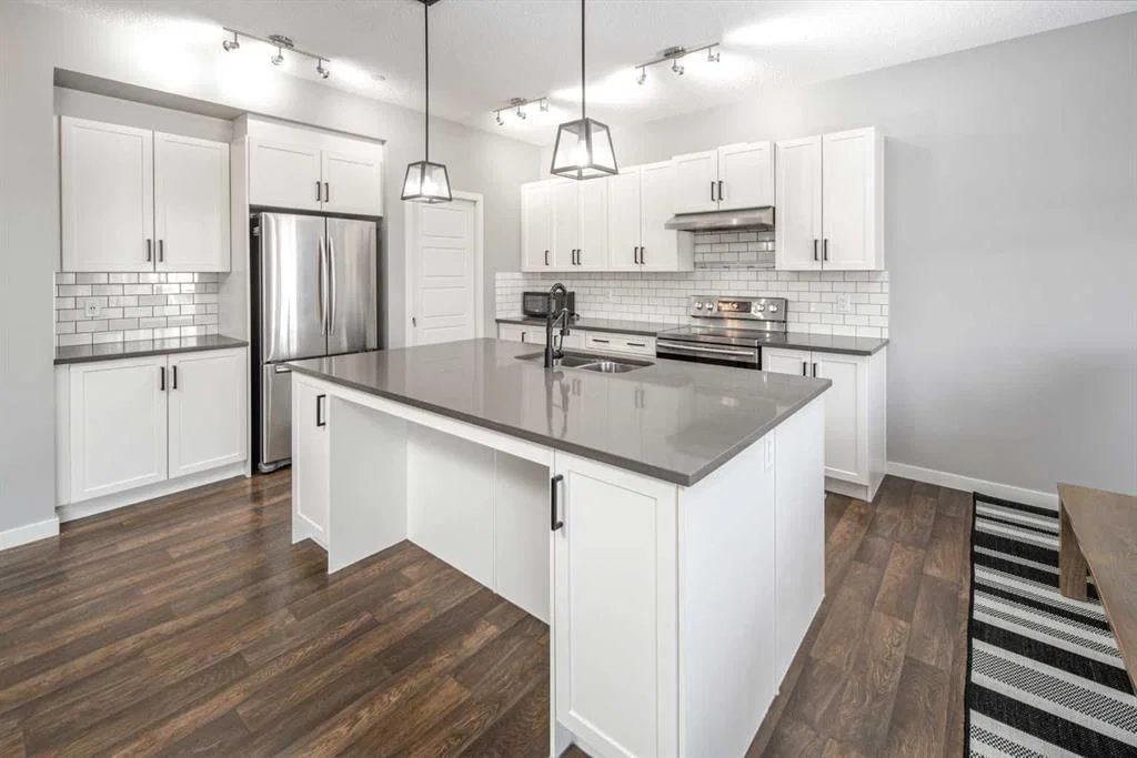 80 Howse Manor NE, Calgary — photo 3 of 37