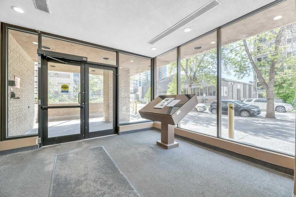 1403, 924 14 Avenue SW, Calgary — photo 3 of 38