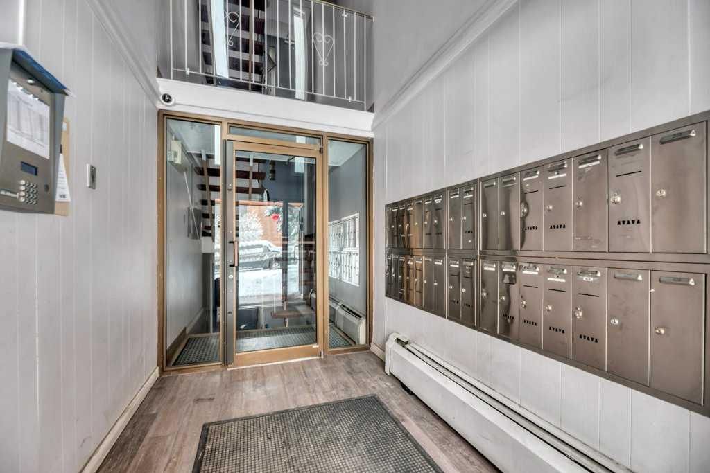 206, 507 57 Avenue SW, Calgary — photo 3 of 19
