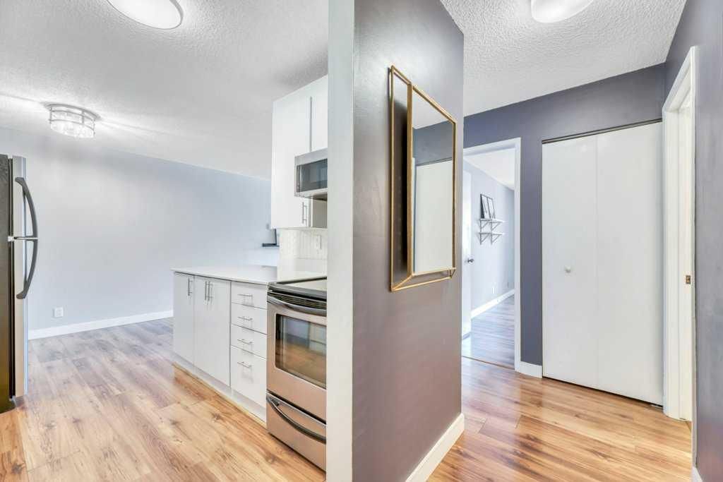 206, 507 57 Avenue SW, Calgary — photo 4 of 19