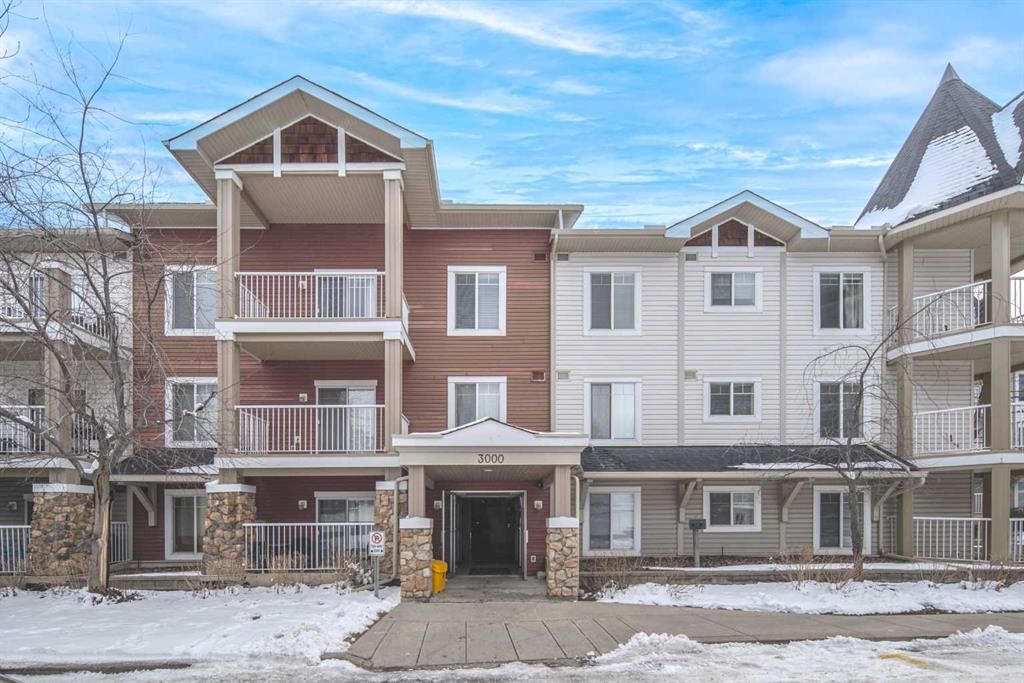 3112, 70 Panamount Drive NW, Calgary — photo 2 of 27