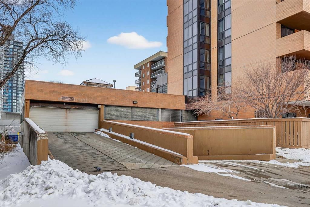 801, 1334 13 Avenue SW, Calgary — photo 4 of 40