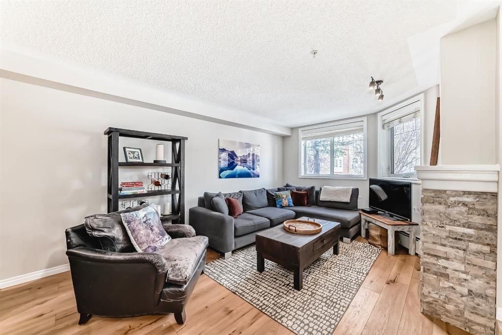 104, 2422 Erlton Street SW, Calgary — photo 4 of 40