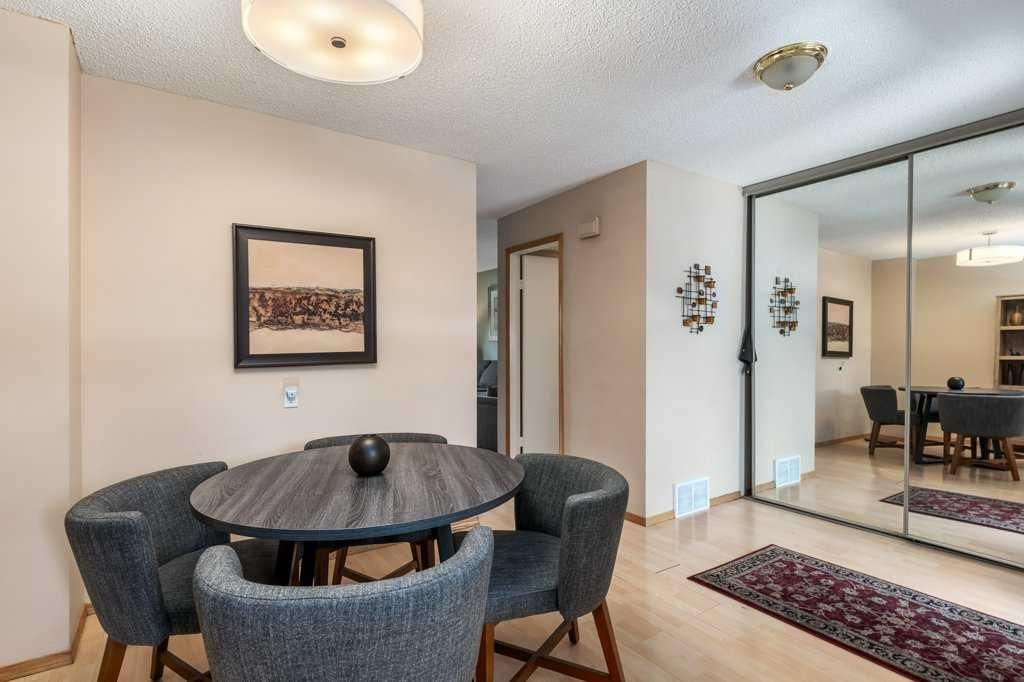 76, 7172 Coach Hill Road SW, Calgary — photo 2 of 19
