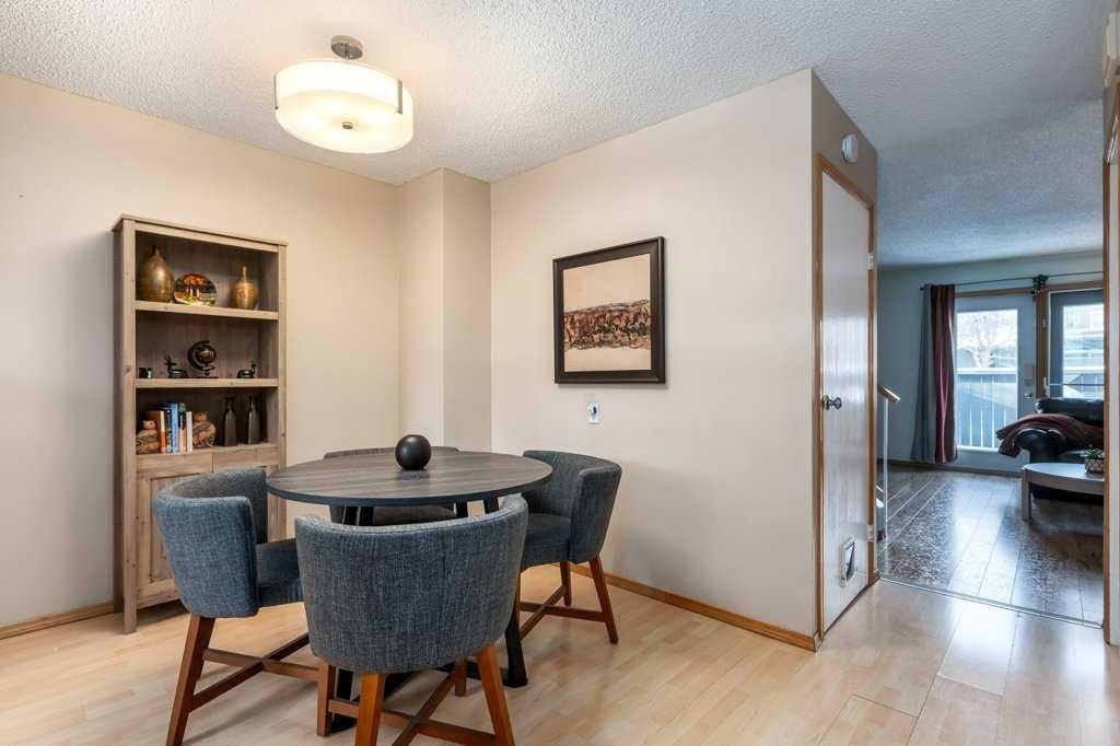 76, 7172 Coach Hill Road SW, Calgary — photo 4 of 19