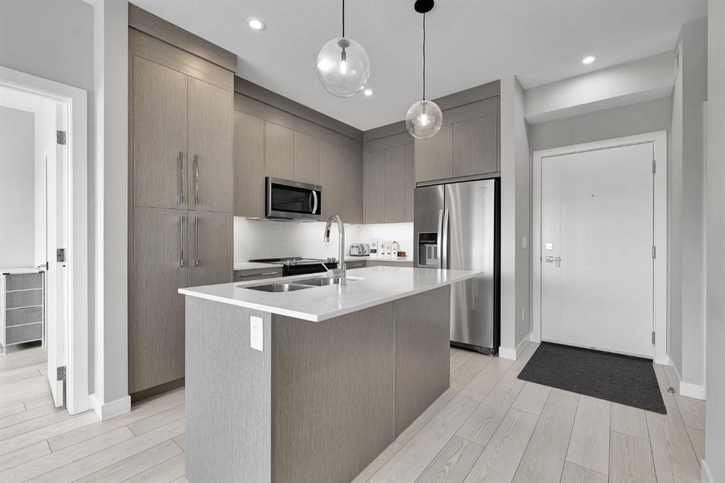 2520, 395 Skyview Parkway NE, Calgary — main listing photo