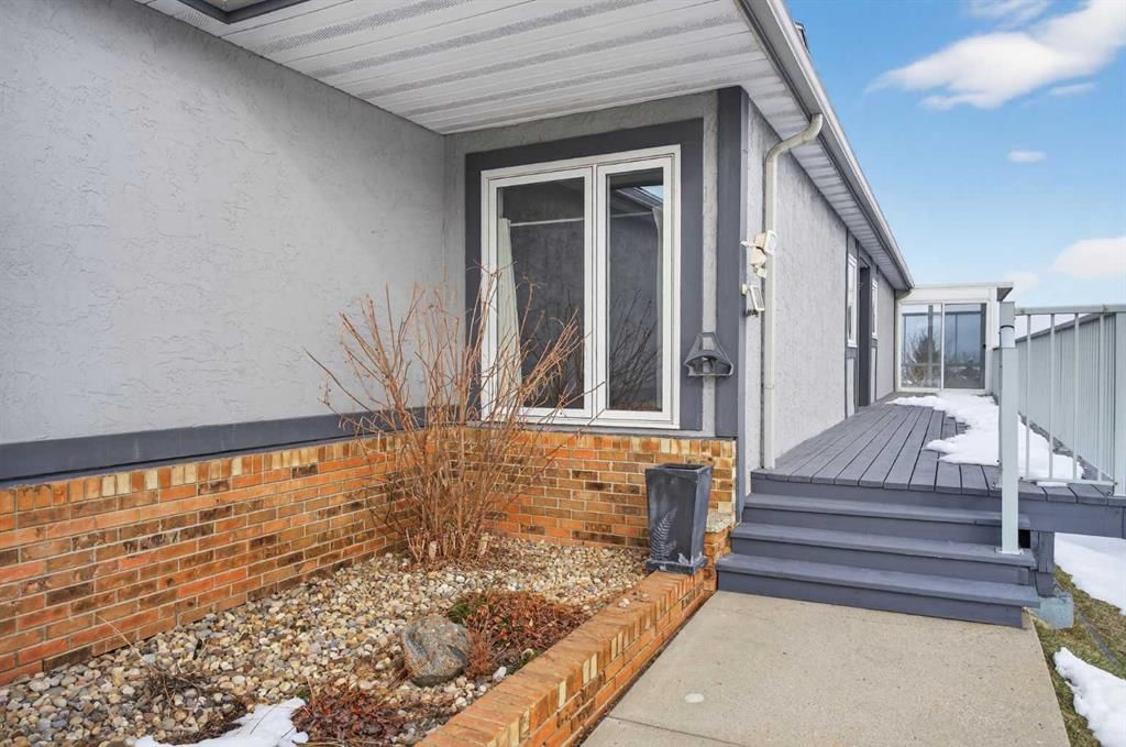 96 Norquay Heights NW, Calgary — photo 3 of 50