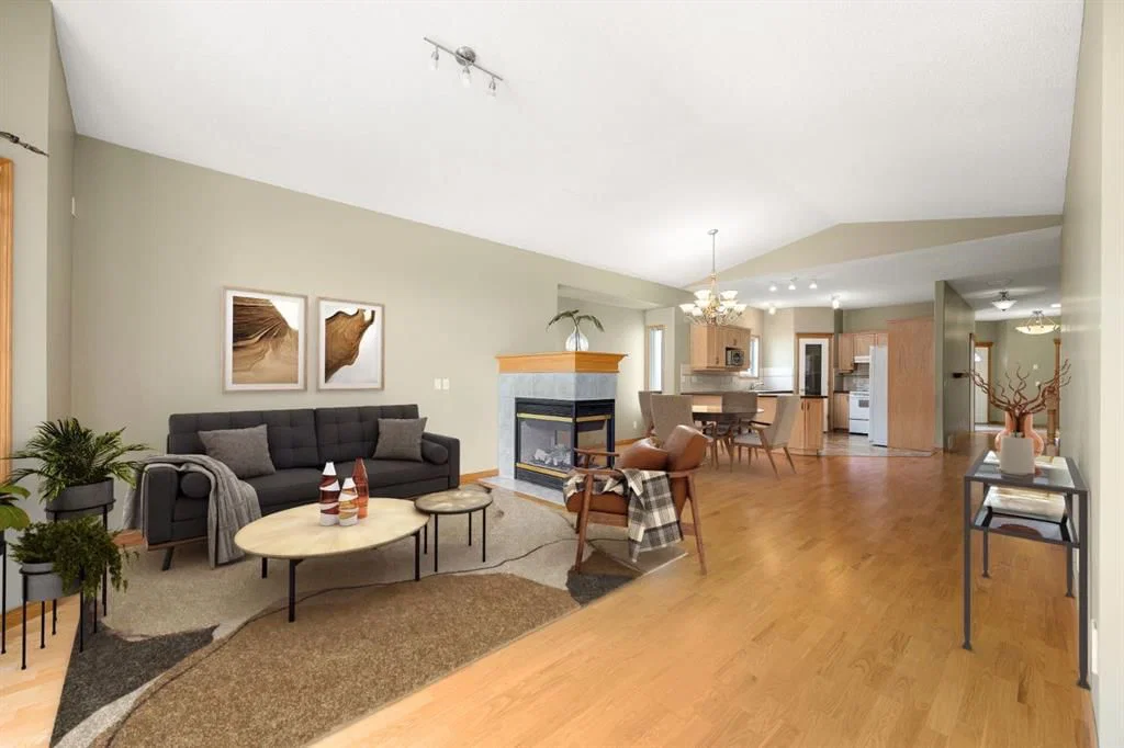 35 Scimitar Heath NW, Calgary — photo 2 of 27