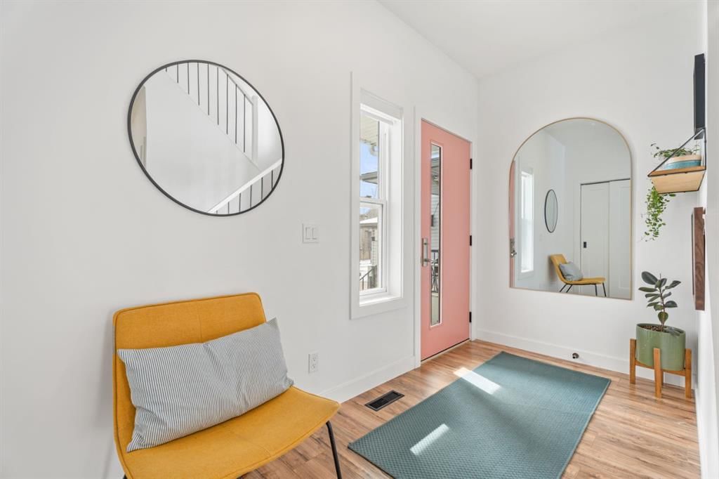 32 Chapalina Common SE, Calgary — photo 5 of 47