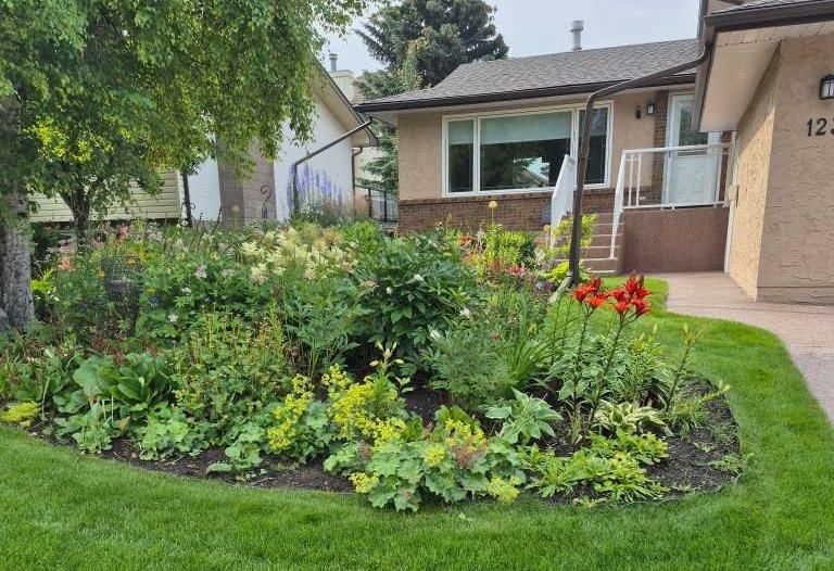 123 Valhalla Crescent NW, Calgary — photo 2 of 50
