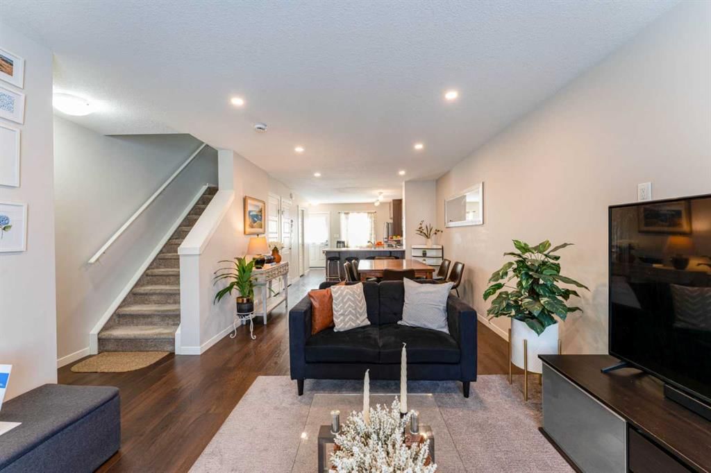 1732, 7451 Falconridge Boulevard NE, Calgary — photo 3 of 50