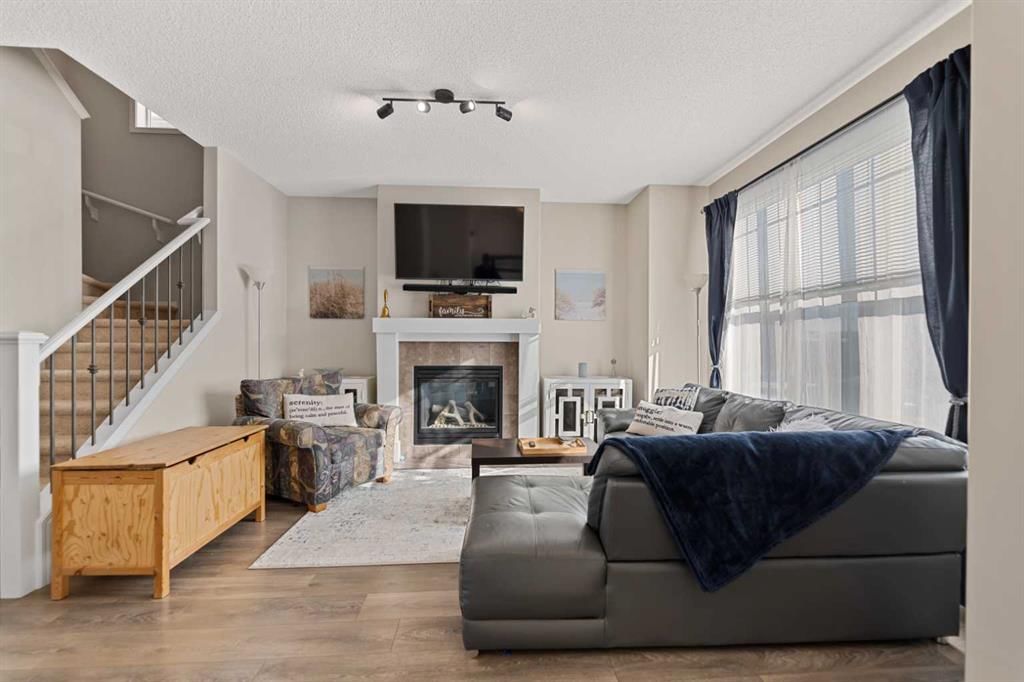 159 Evansborough Crescent NW, Calgary — photo 2 of 27