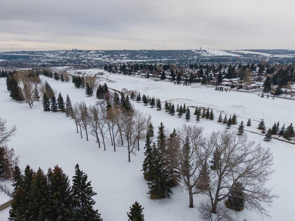 1510 Varsity Estates Drive NW, Calgary — photo 4 of 42