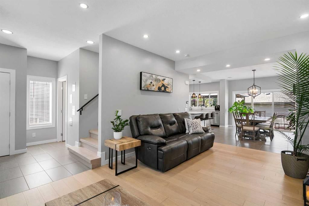 288 Copperstone Gardens SE, Calgary — photo 5 of 50