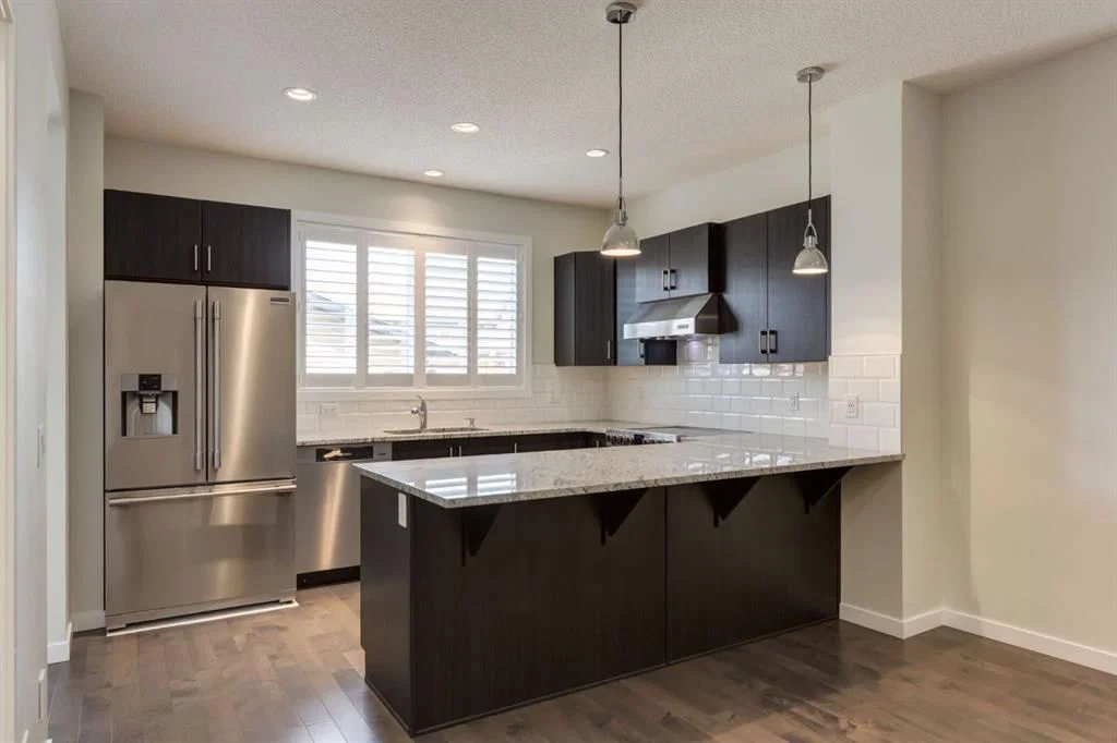 28 Masters Link SE, Calgary — photo 4 of 45