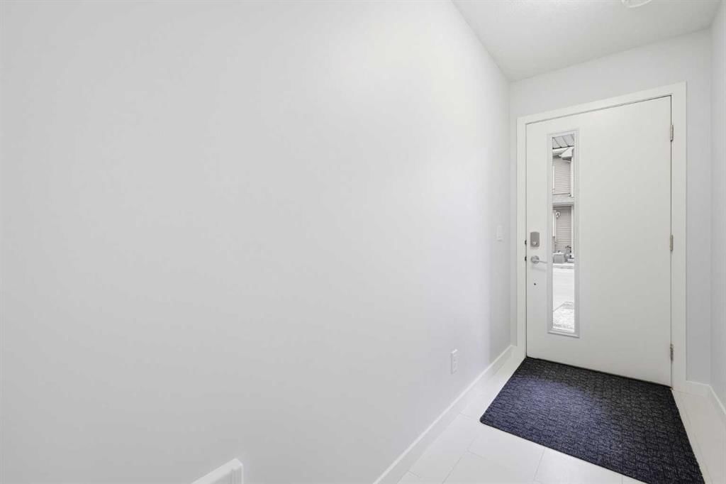 44 Copperstone Common SE, Calgary — photo 2 of 32