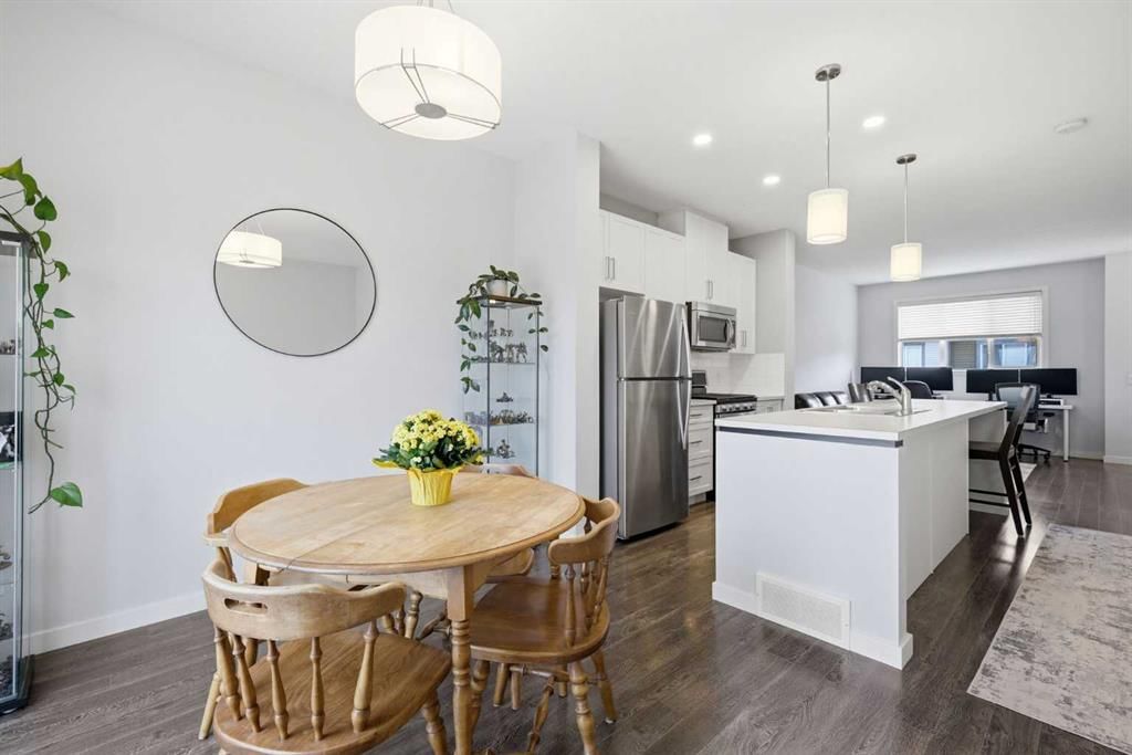 44 Copperstone Common SE, Calgary — photo 4 of 32