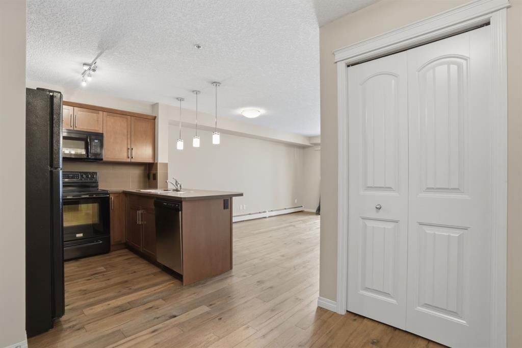 3216, 115 Prestwick Villas SE, Calgary — photo 5 of 28