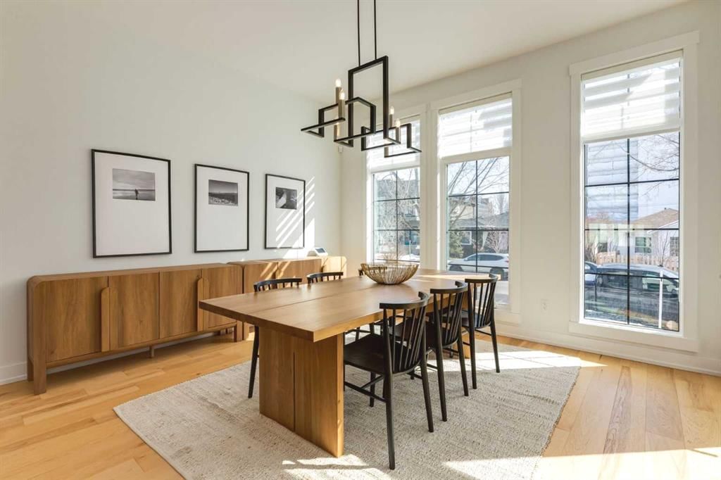 409 15 Street NW, Calgary — photo 3 of 49