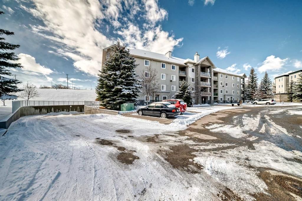 304, 5500 Somervale Court SW, Calgary — photo 3 of 48