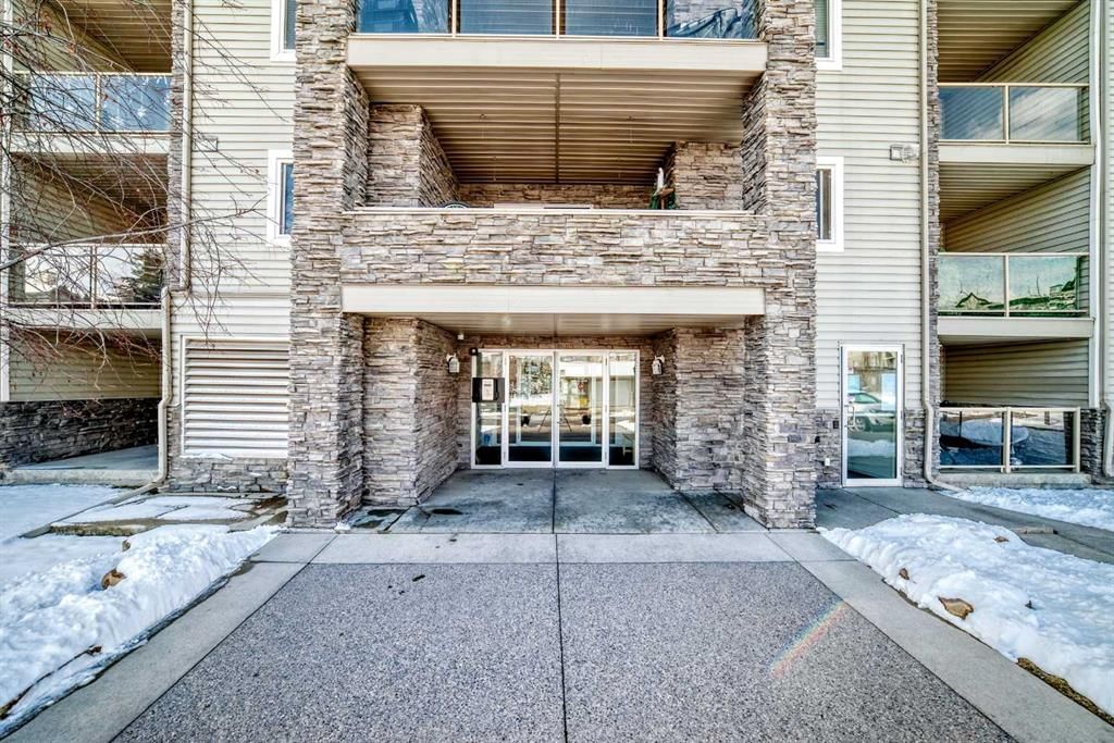 304, 5500 Somervale Court SW, Calgary — photo 4 of 48