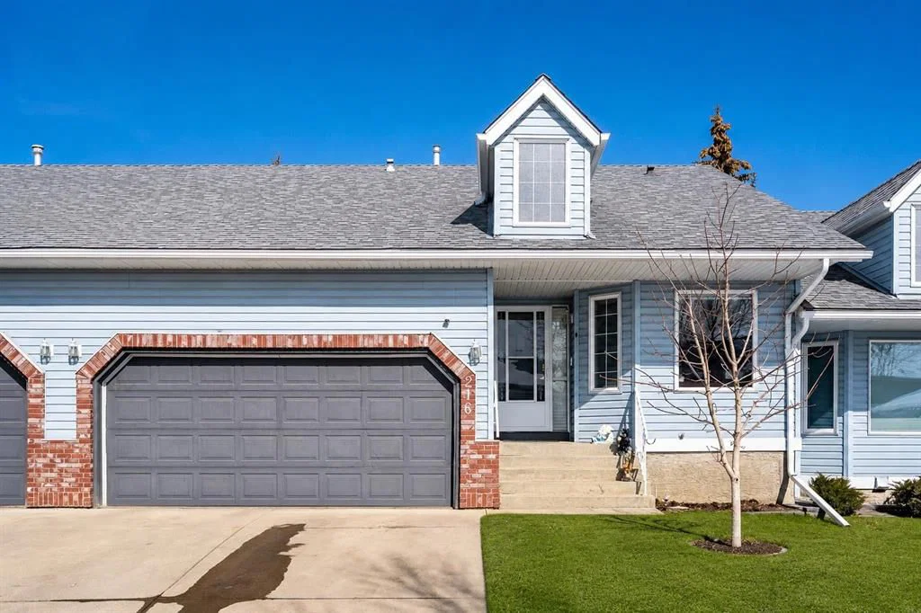 216 Valley Ridge Heights NW, Calgary — main listing photo