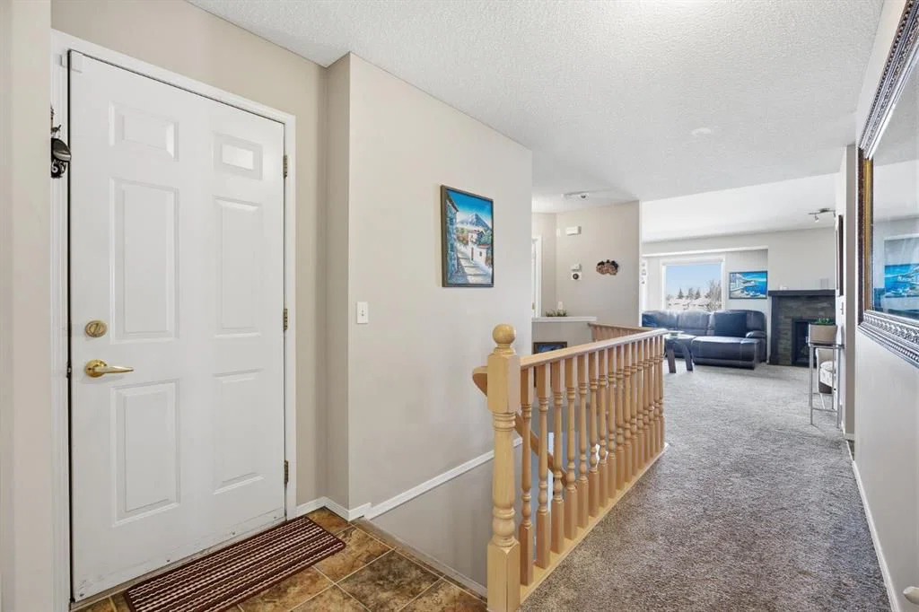 216 Valley Ridge Heights NW, Calgary — photo 3 of 40