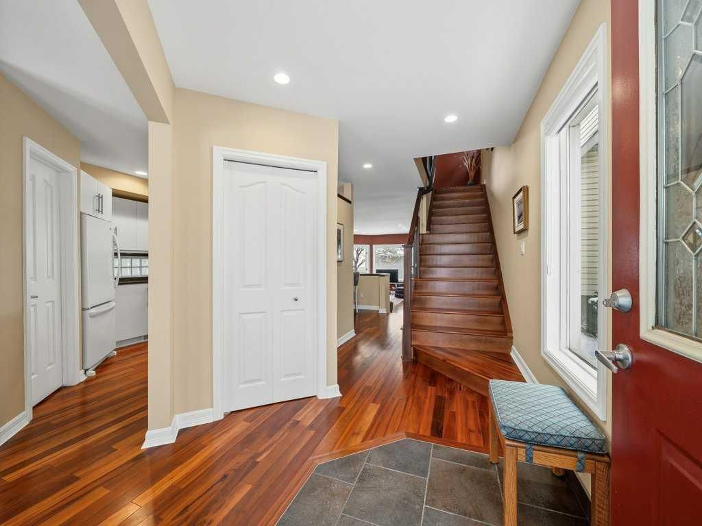 237 28 Avenue NW, Calgary — photo 2 of 41