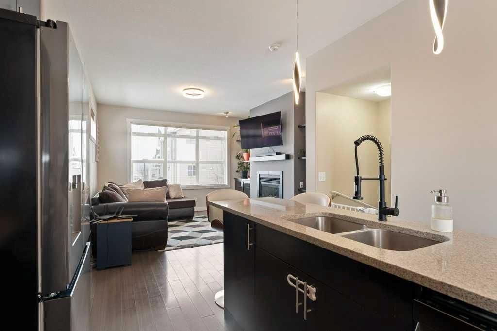 154 Redstone View NE, Calgary — photo 4 of 39