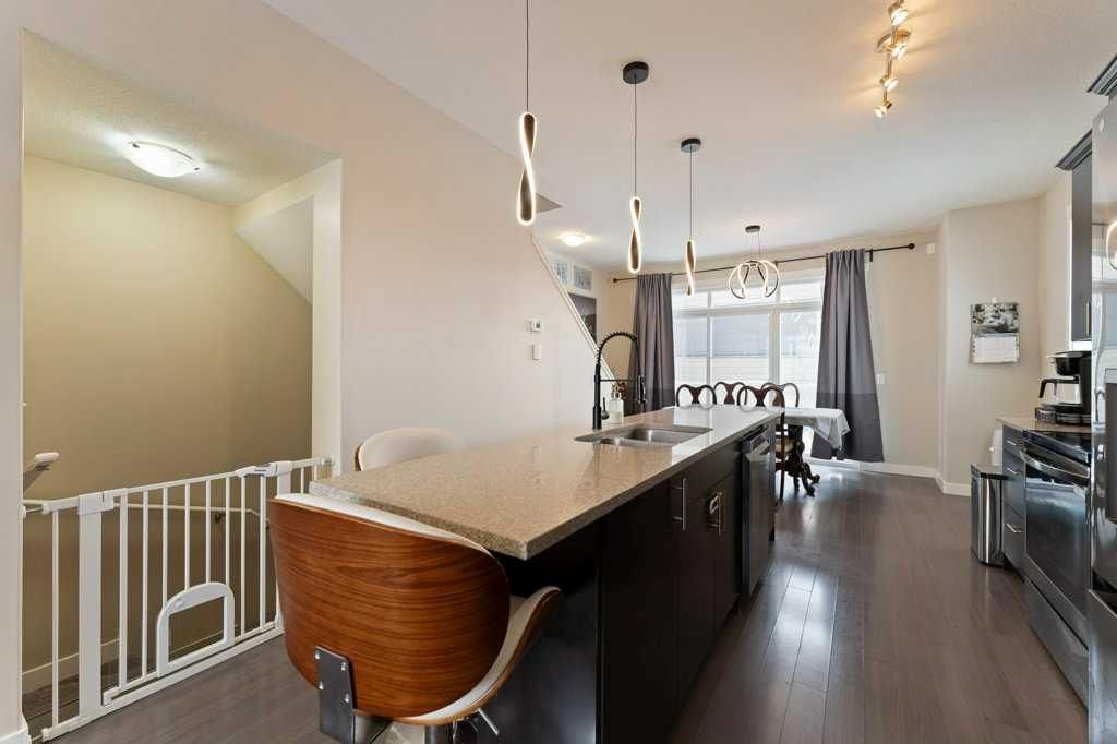154 Redstone View NE, Calgary — photo 5 of 39