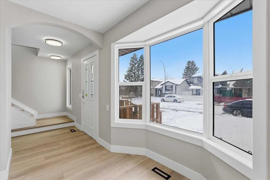 172 Abinger Crescent NE, Calgary — photo 2 of 42