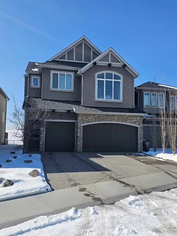 69 Rockyvale Green NW, Calgary — main listing photo