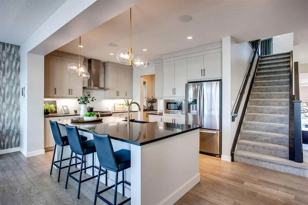 69 Rockyvale Green NW, Calgary — photo 3 of 40