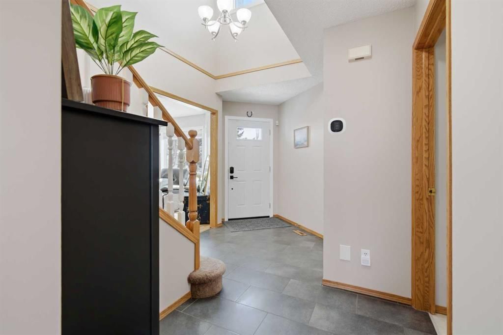 88 Sunmeadows Road SE, Calgary — photo 2 of 50