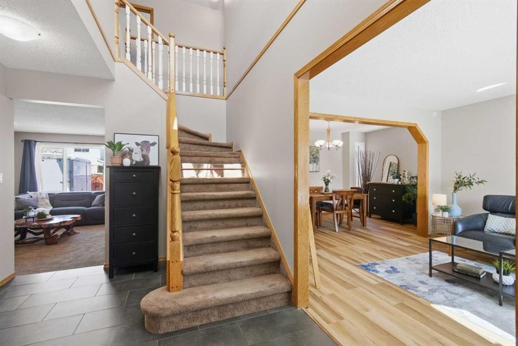 88 Sunmeadows Road SE, Calgary — photo 3 of 50