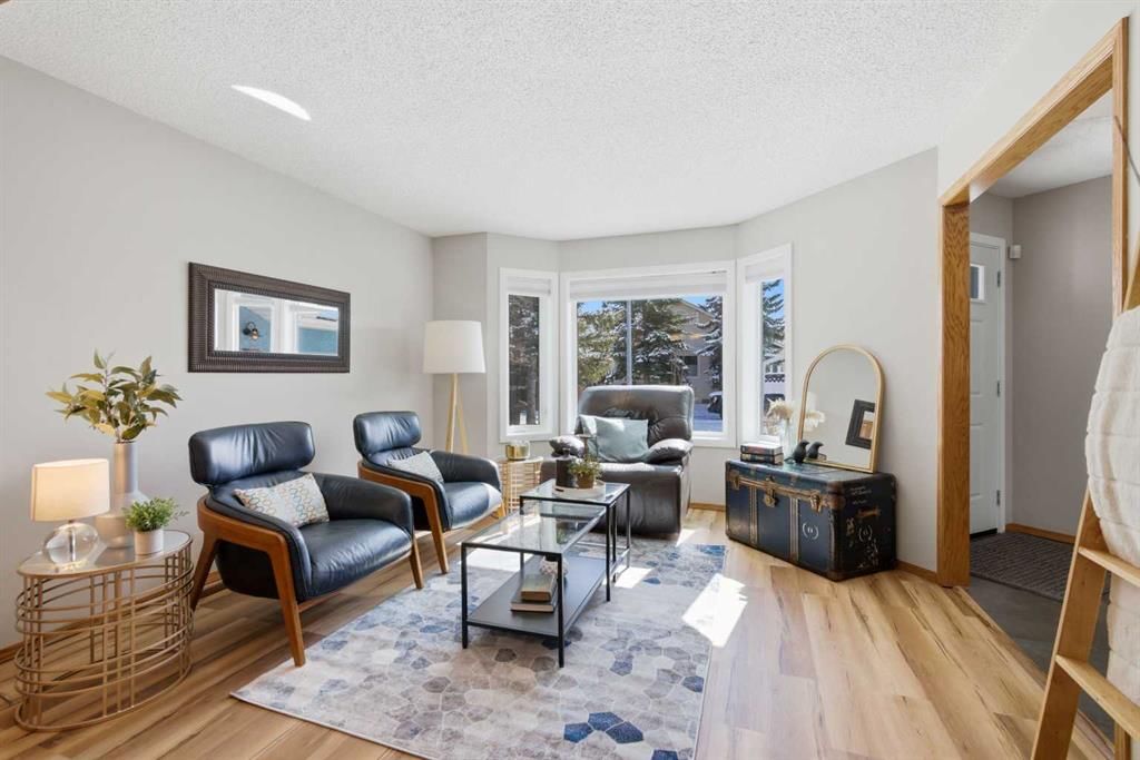 88 Sunmeadows Road SE, Calgary — photo 4 of 50
