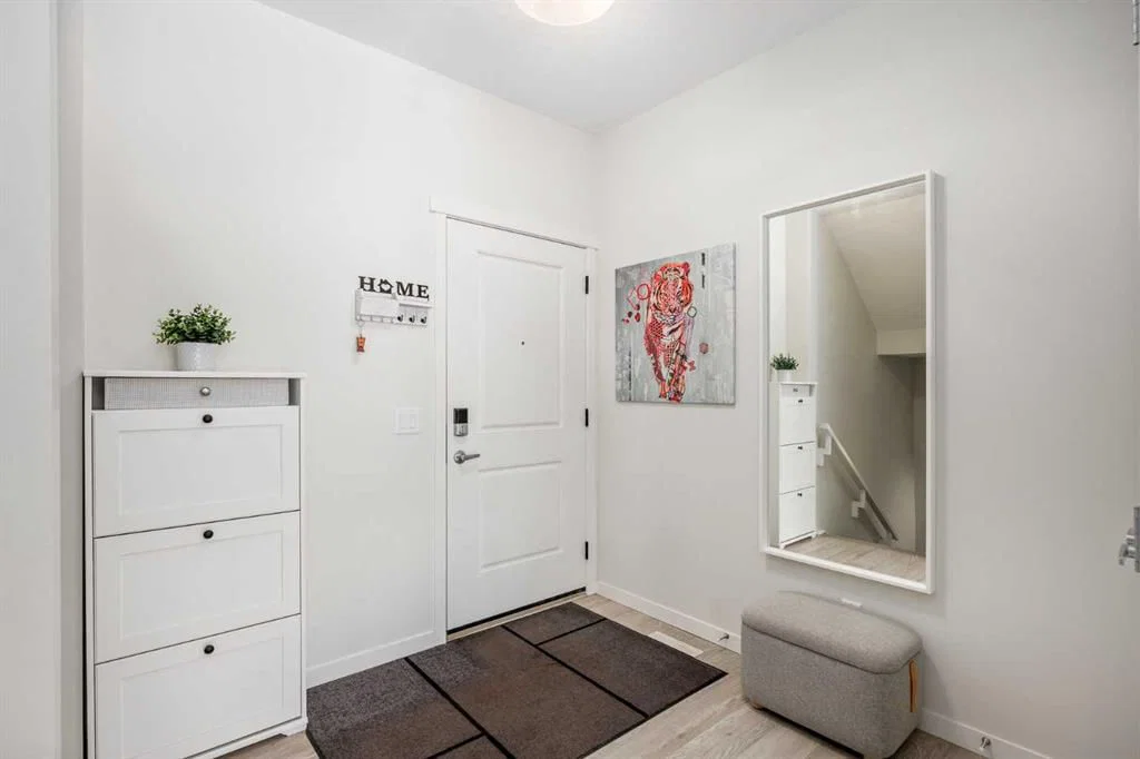 234 Magnolia Way SE, Calgary — photo 3 of 50