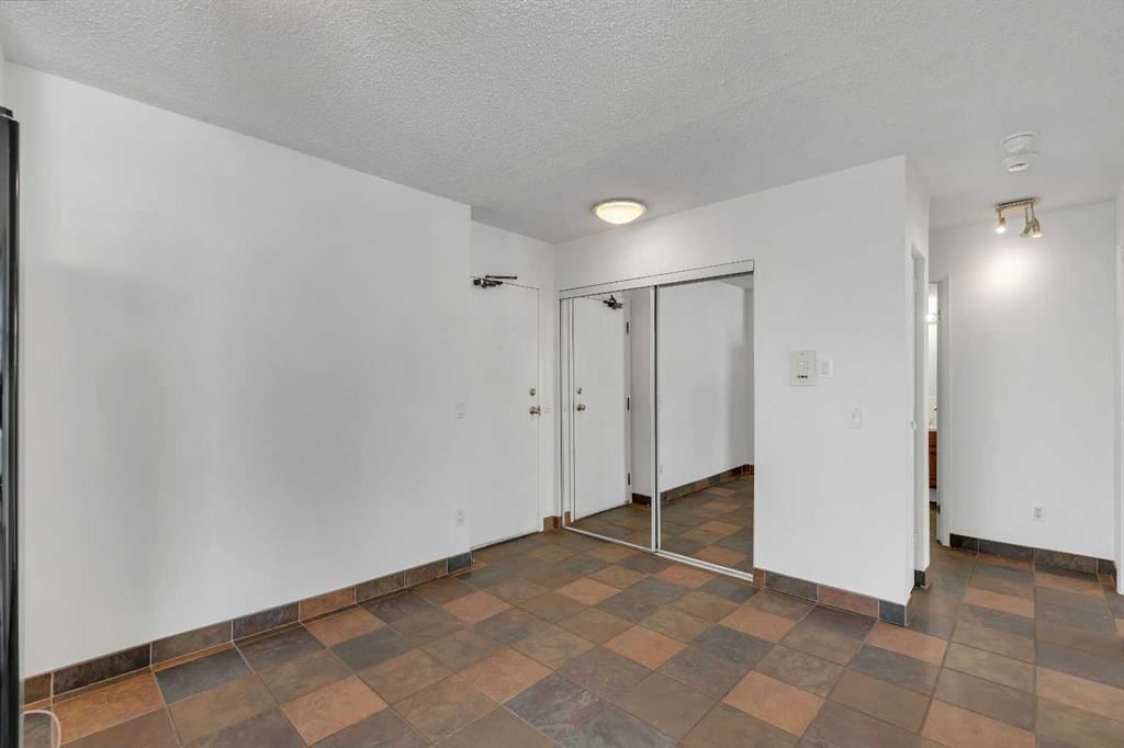 602, 2909 17 Avenue SW, Calgary — photo 3 of 25
