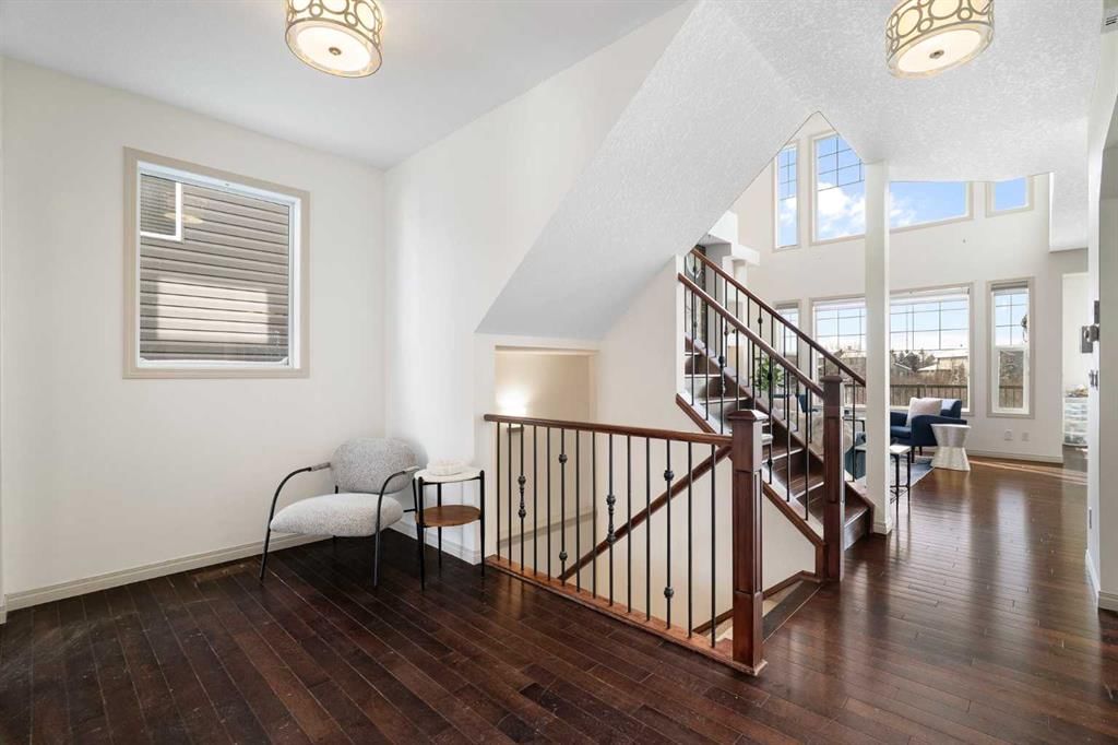 44 Cougar Ridge Green, Calgary — photo 5 of 49
