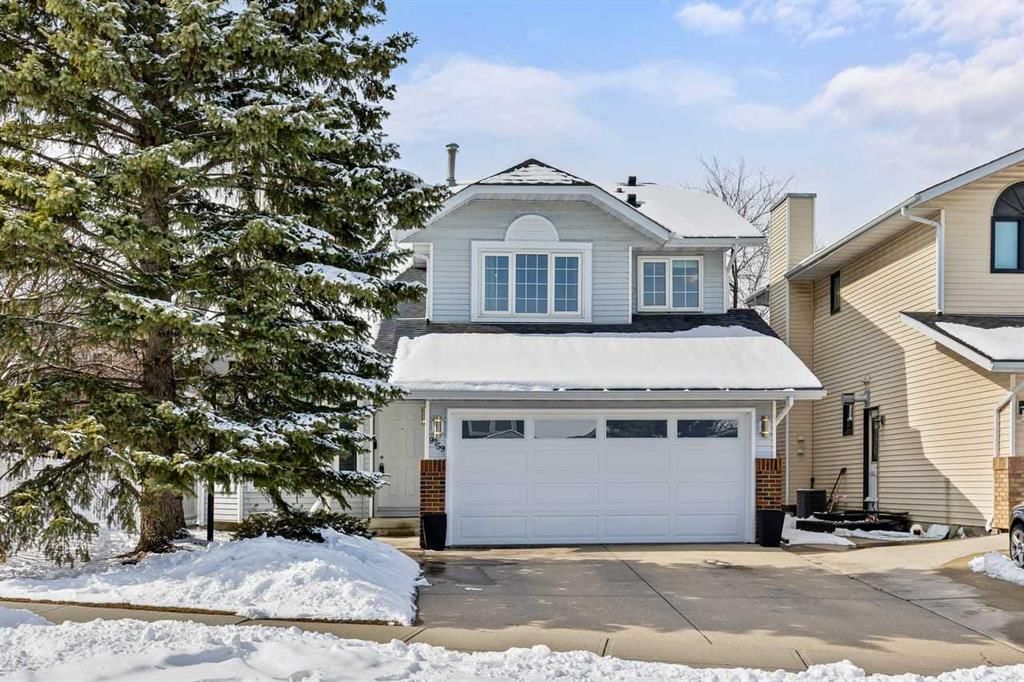 9759 Sanderling Way NW, Calgary — photo 2 of 50