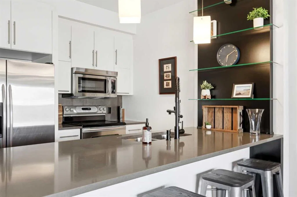 105, 414 Meredith Road NE, Calgary — main listing photo