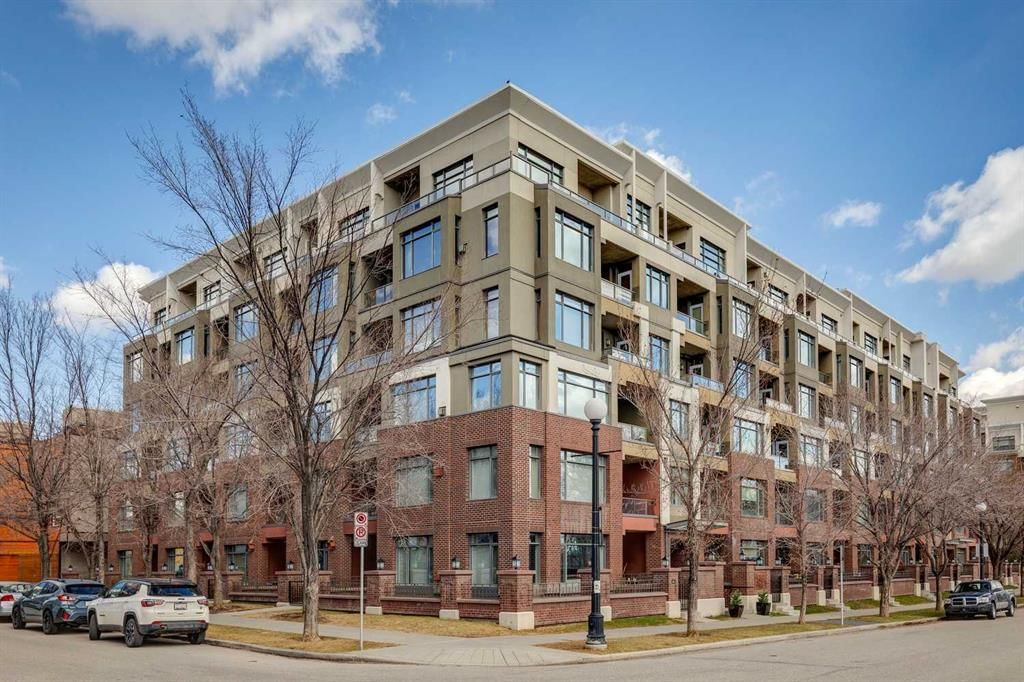 425, 910 Centre Avenue NE, Calgary — main listing photo