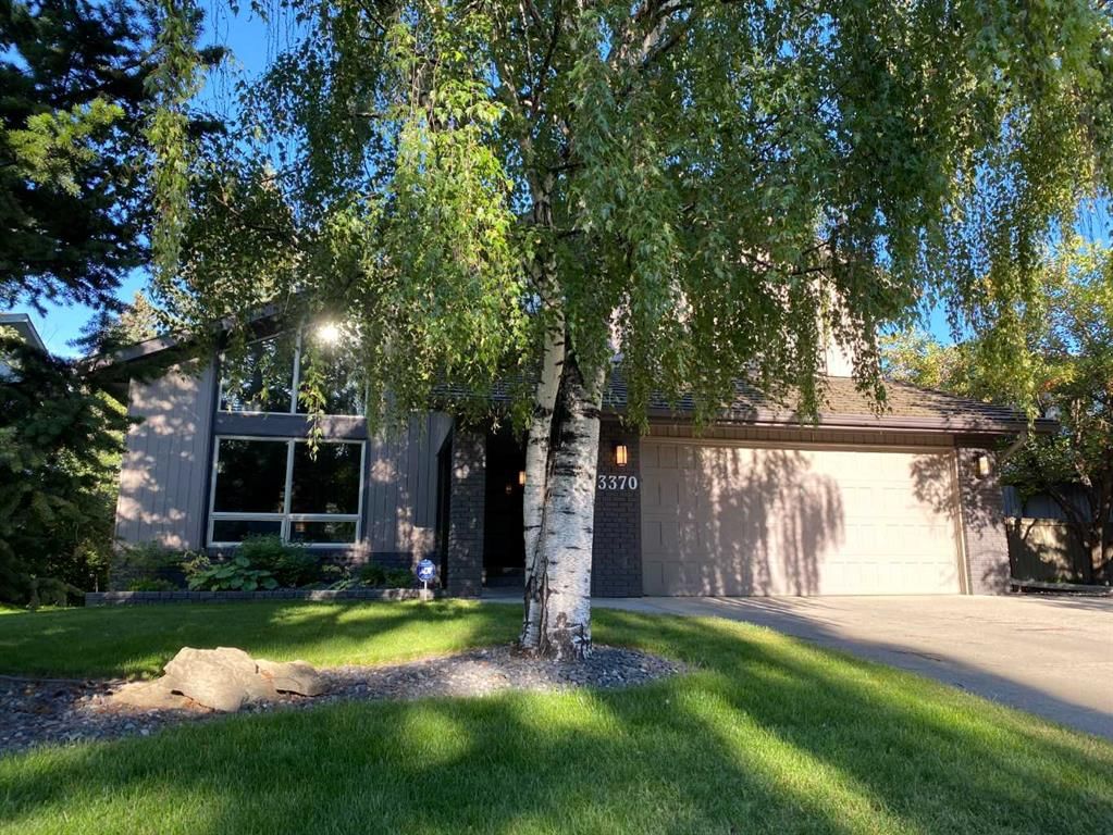 3370 Oakwood Drive SW, Calgary — main listing photo